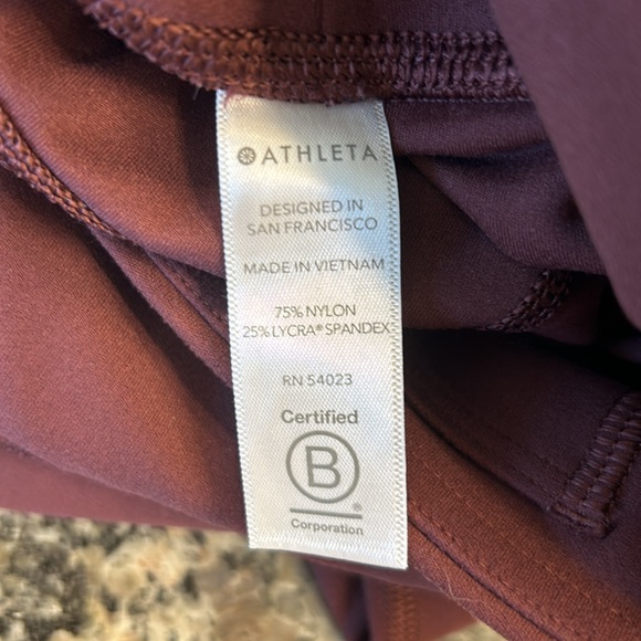 Athleta Elation 7/8 Tight Extra Small Maroon - Picture 6 of 9